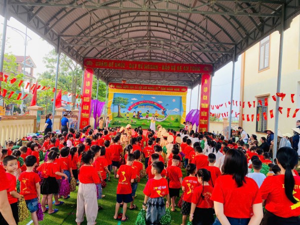 Chương trình Tôi yêu Việt nam với chủ đề "Bé với an toàn giao thông" năm học 2025-2026